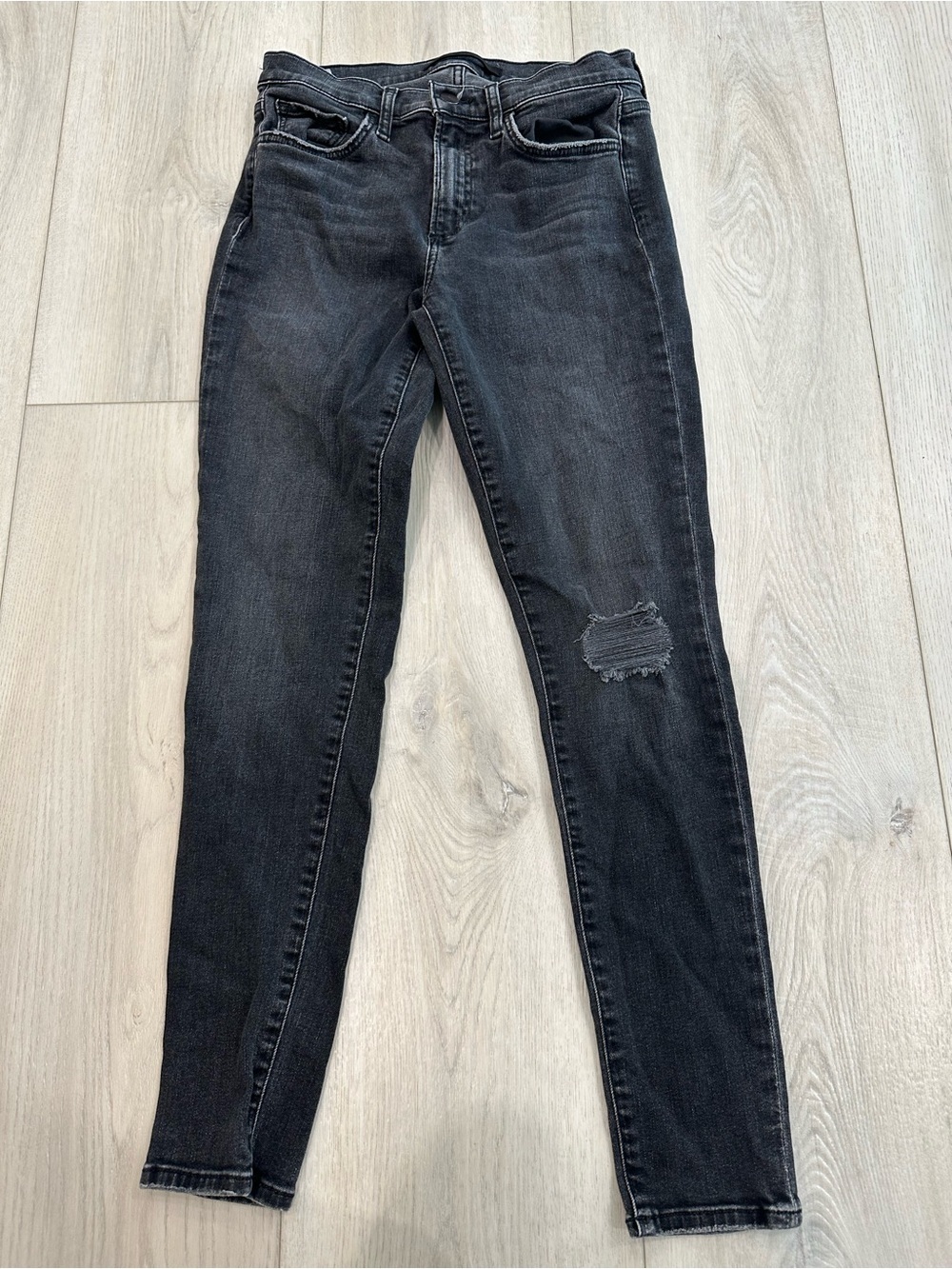 Joe’s Jeans The Icon Mid Rise Skinny Ankle Distressed Black Jeans Size 26